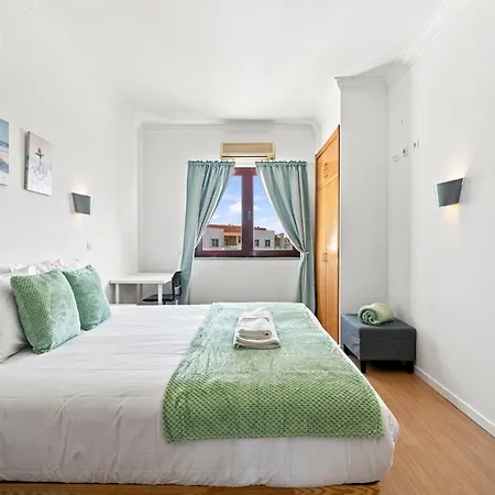 Sunset By The Sea - 1 Bedroom With Ocean View Apartment *